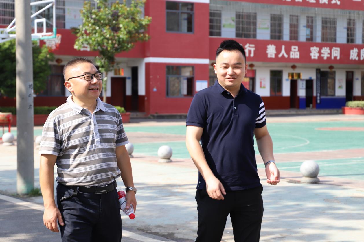 4d6958ca814d4a55b92c1e5a9125ce65.jpg 4d6958ca814d4a55b92c1e5a9125ce65.jpg