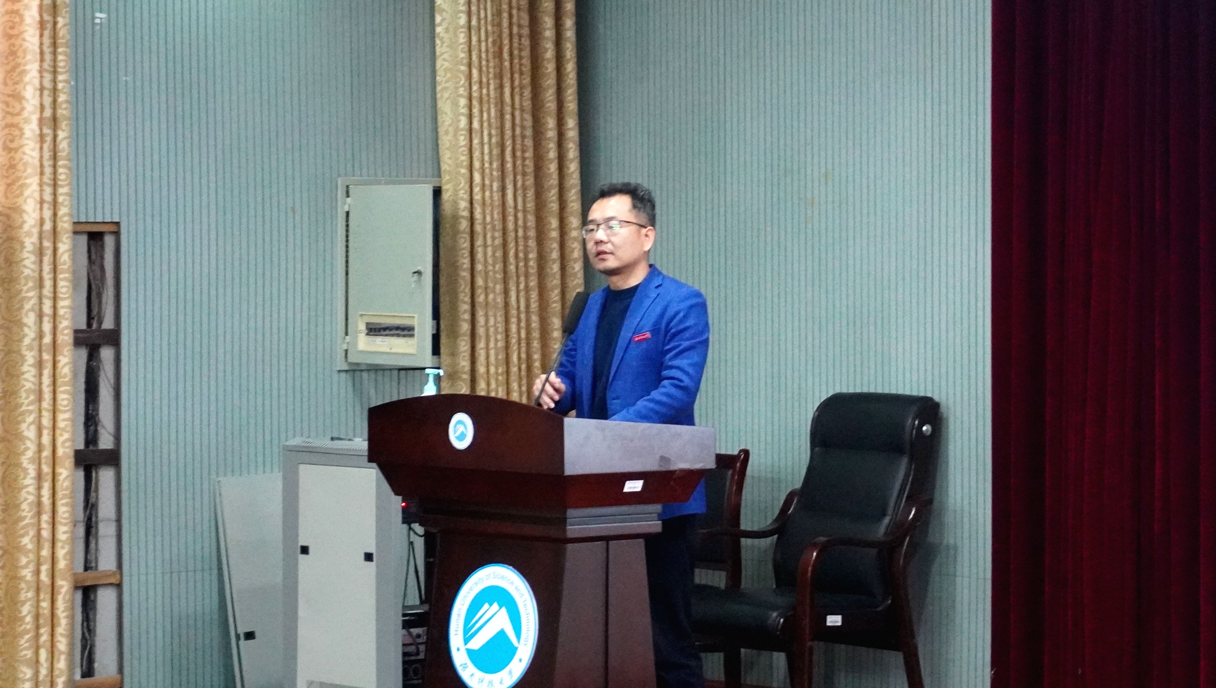 69bbb3b76ab949f0be9dd4f83c46b08b.jpg 69bbb3b76ab949f0be9dd4f83c46b08b.jpg